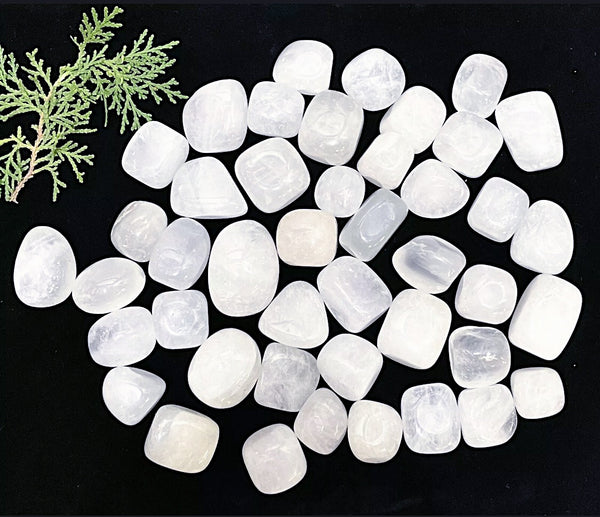 clear quartz tumbled