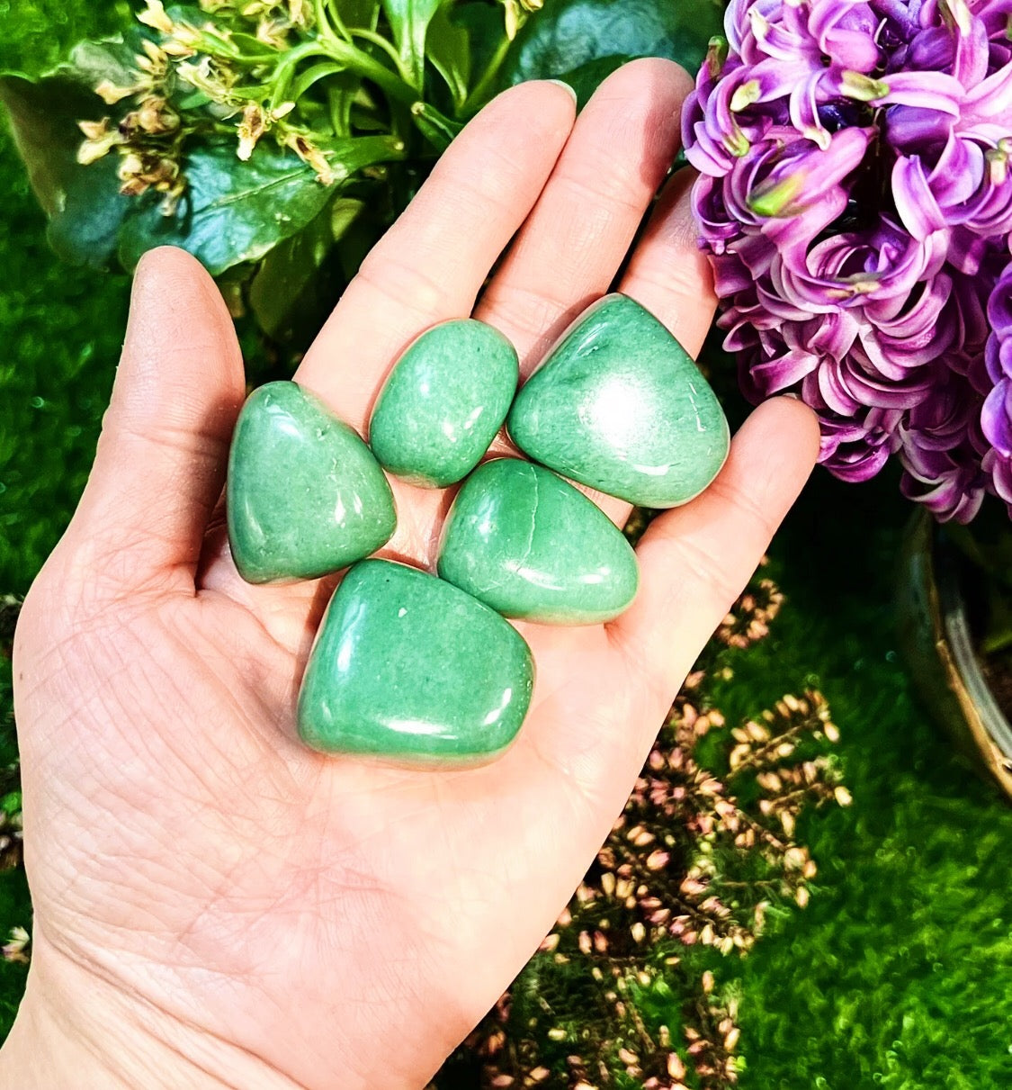 green aventurine tumbled