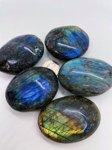 labradorite palm stone